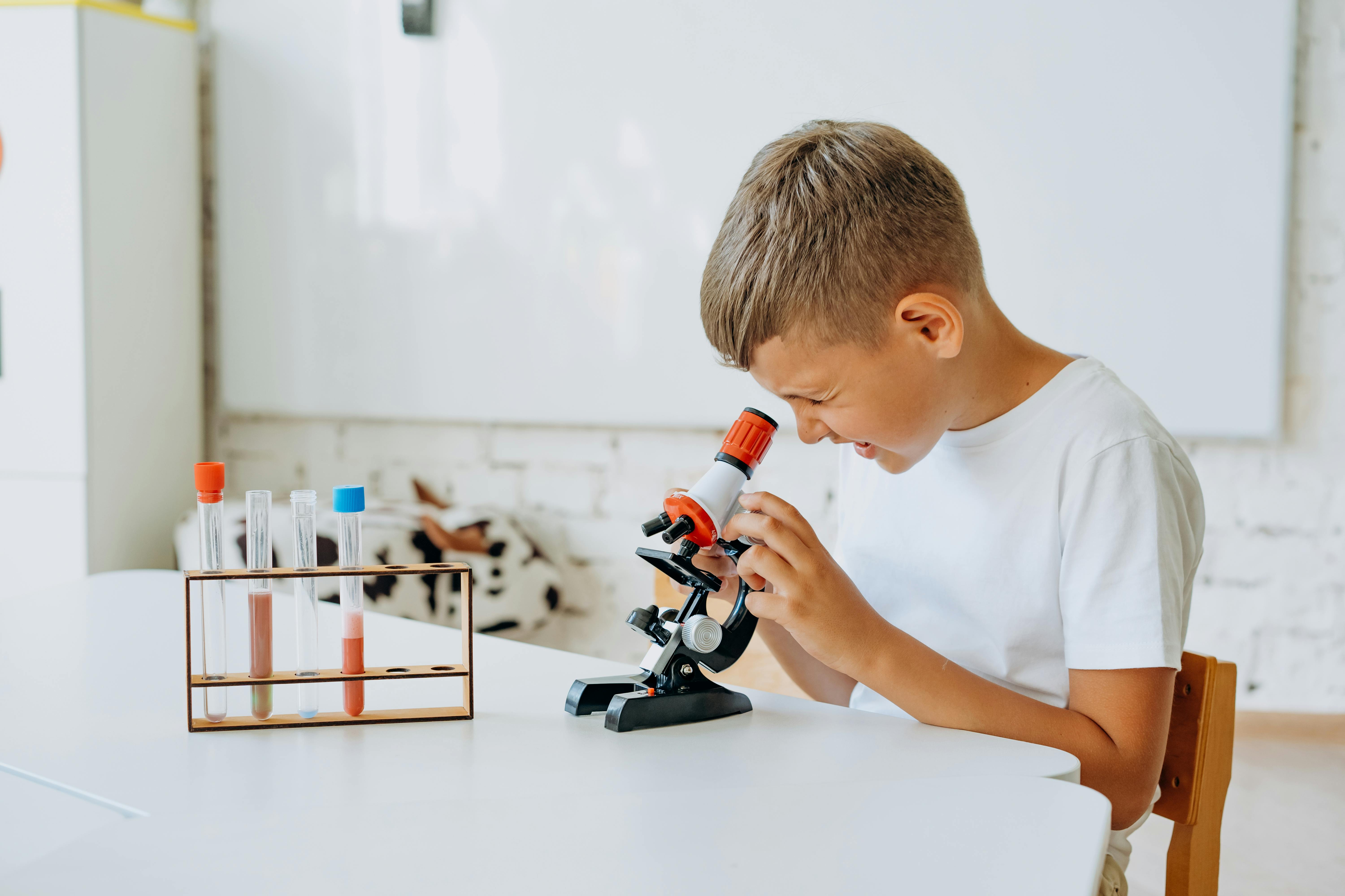 Microscope